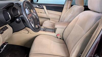 2013 Toyota Highlander   - Photo 8 - Cottonwood, AZ 86326