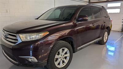 2013 Toyota Highlander   - Photo 2 - Cottonwood, AZ 86326