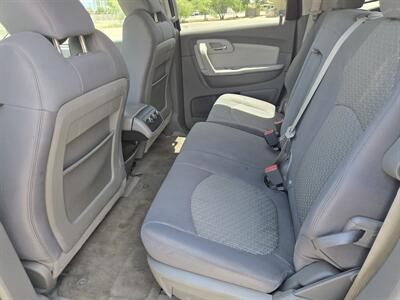 2011 Chevrolet Traverse LT   - Photo 8 - Cottonwood, AZ 86326