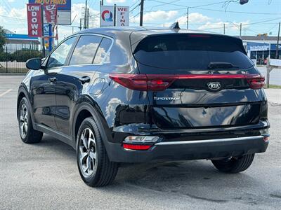 2022 Kia Sportage LX - Photo 5 - Houston, TX 77070