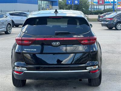 2022 Kia Sportage LX - Photo 6 - Houston, TX 77070
