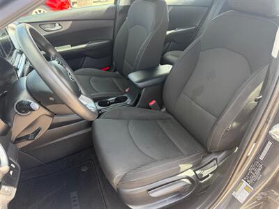 2019 Kia Forte FE - Photo 23 - Houston, TX 77070
