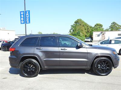 2019 Jeep Grand Cherokee Altitude   - Photo 8 - Houston, TX 77070