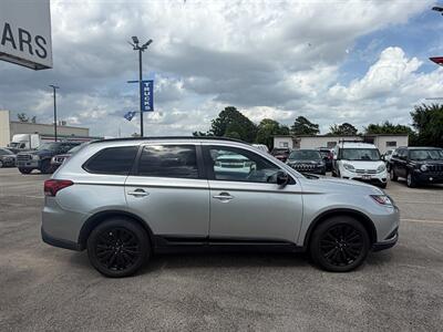 2020 Mitsubishi Outlander SE - Photo 9 - Houston, TX 77070
