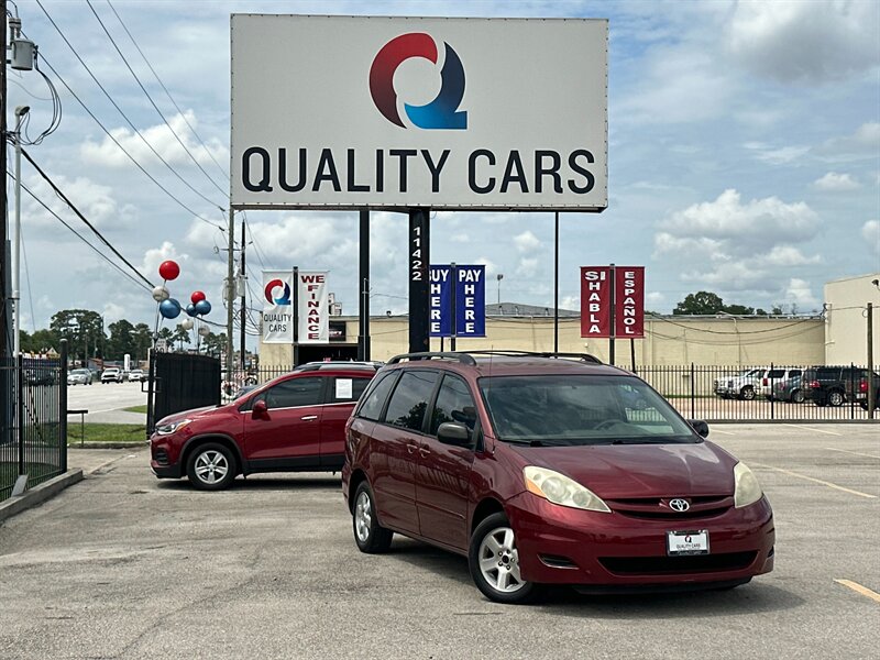 2007 Toyota Sienna CE 7-Passenger Minivan Front-Wheel Drive Automatic