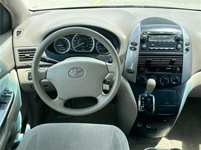 2007 Toyota Sienna CE 7-Passenger   - Photo 11 - Houston, TX 77070
