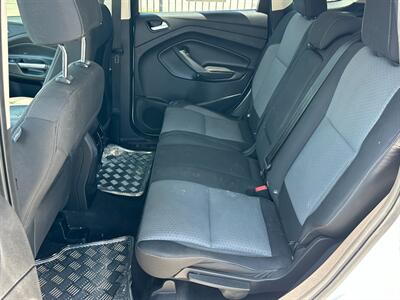 2017 Ford Escape SE   - Photo 20 - Houston, TX 77070