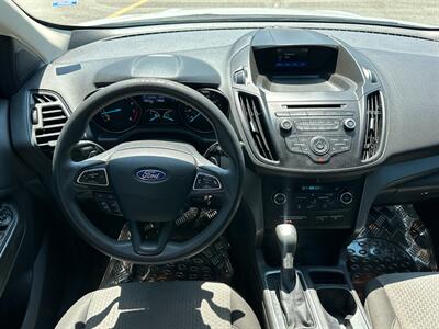 2017 Ford Escape SE   - Photo 9 - Houston, TX 77070