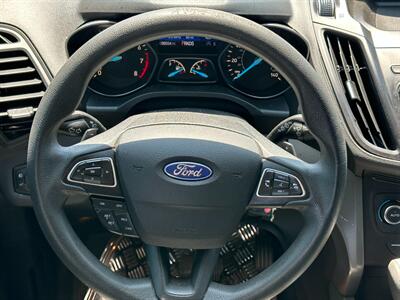 2017 Ford Escape SE   - Photo 10 - Houston, TX 77070