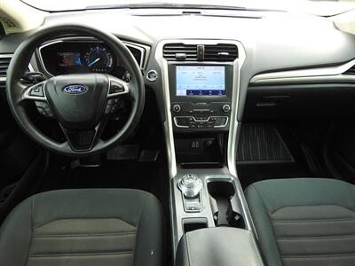 2020 Ford Fusion SE   - Photo 10 - Houston, TX 77070