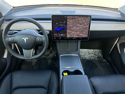 2022 Tesla Model Y Long Range   - Photo 10 - Houston, TX 77070