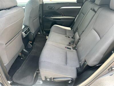 2014 Toyota Highlander LE   - Photo 21 - Houston, TX 77070