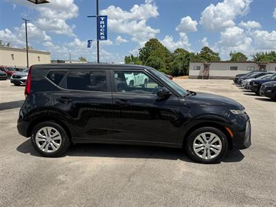 2021 Kia Soul LX - Photo 7 - Houston, TX 77070