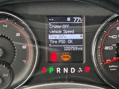 2011 Dodge Charger R/T   - Photo 15 - Houston, TX 77070