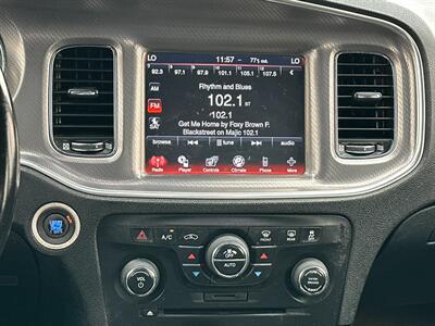 2011 Dodge Charger R/T   - Photo 16 - Houston, TX 77070