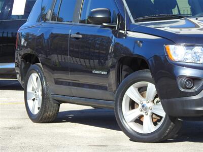 2015 Jeep Compass Sport   - Photo 3 - Houston, TX 77070