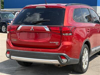 2016 Mitsubishi Outlander SEL - Photo 8 - Houston, TX 77070