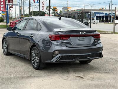2022 Kia Forte GT-Line - Photo 4 - Houston, TX 77070