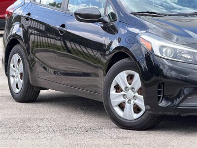 2017 Kia Forte LX Plus - Photo 3 - Houston, TX 77070