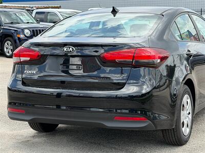 2017 Kia Forte LX Plus - Photo 8 - Houston, TX 77070