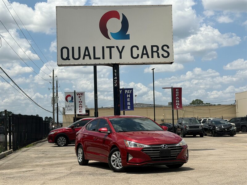 2019 Hyundai ELANTRA SE  