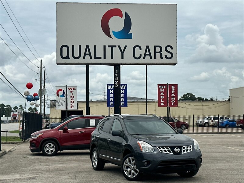2013 Nissan Rogue SV  