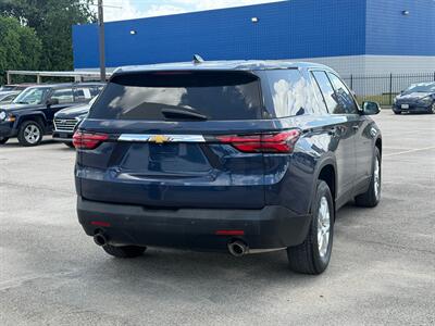 2023 Chevrolet Traverse LS - Photo 7 - Houston, TX 77070