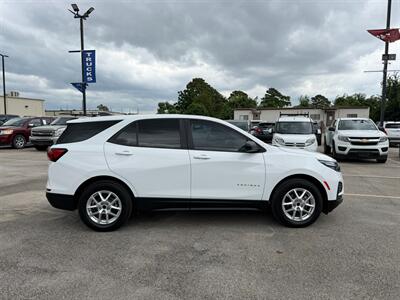 2022 Chevrolet Equinox LS - Photo 8 - Houston, TX 77070