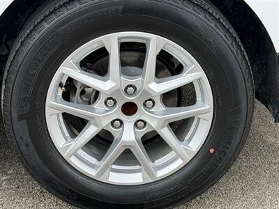 2022 Chevrolet Equinox LS - Photo 10 - Houston, TX 77070