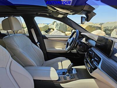 2022 BMW 5 Series 530e   - Photo 63 - Oceanside, CA 92054