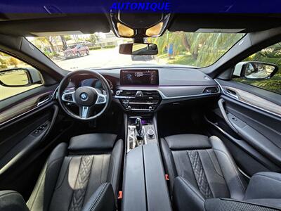 2022 BMW 5 Series 530e   - Photo 28 - Oceanside, CA 92054