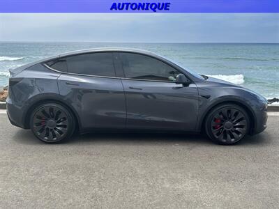 2022 Tesla Model Y Performance   - Photo 10 - Oceanside, CA 92054