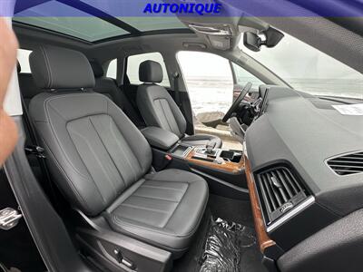 2022 Audi Q5 S line Premium Plus   - Photo 13 - Oceanside, CA 92054