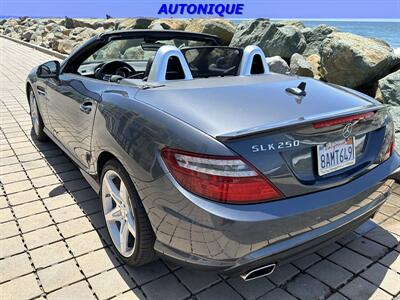 2014 Mercedes-Benz SLK 250   - Photo 5 - Oceanside, CA 92054