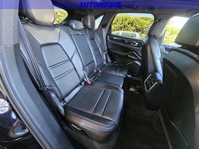 2019 Porsche Cayenne   - Photo 51 - Oceanside, CA 92054