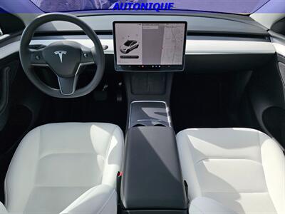 2023 Tesla Model Y Long Range   - Photo 18 - Oceanside, CA 92054