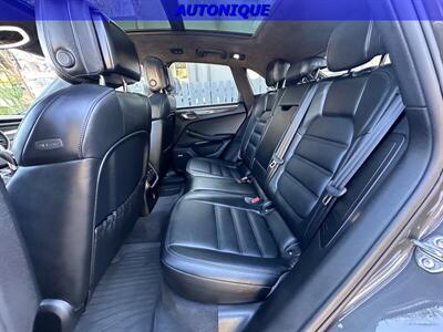 2018 Porsche Macan Turbo   - Photo 16 - Oceanside, CA 92054