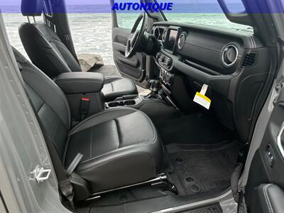 2023 Jeep Wrangler Sahara 4xe   - Photo 19 - Oceanside, CA 92054