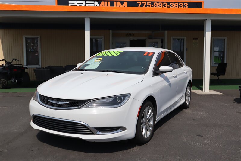 2017 Chrysler 200 Series Limited   - Photo 1 - Reno, Nv, NV 89502
