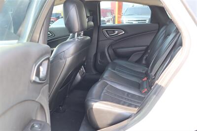 2017 Chrysler 200 Series Limited   - Photo 5 - Reno, Nv, NV 89502