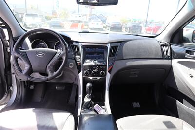 2012 Hyundai SONATA SE 2.0T - Photo 7 - Reno, Nv, NV 89502