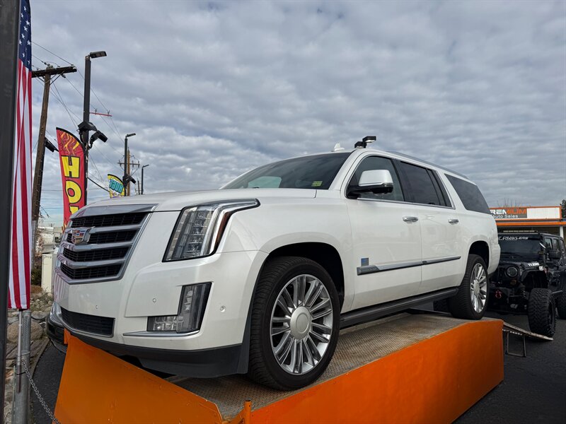 2018 Cadillac Escalade ESV Premium Luxury  