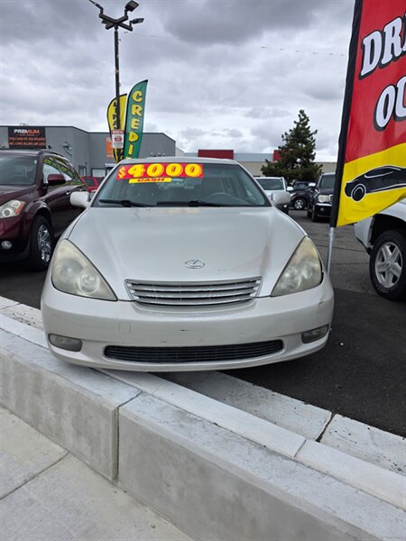 2002 Lexus ES 350 300's photo