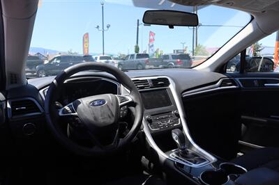 2016 Ford Fusion SE   - Photo 2 - Reno, Nv, NV 89502