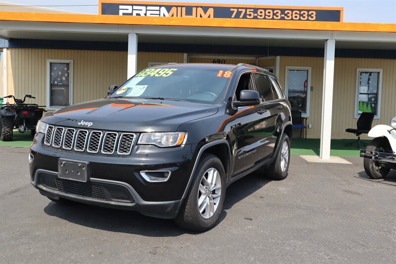 2018 Jeep Grand Cherokee Laredo E  
