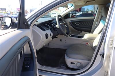 2012 Ford Taurus SE   - Photo 2 - Reno, Nv, NV 89502