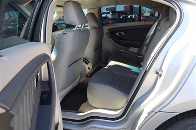 2012 Ford Taurus SE   - Photo 6 - Reno, Nv, NV 89502