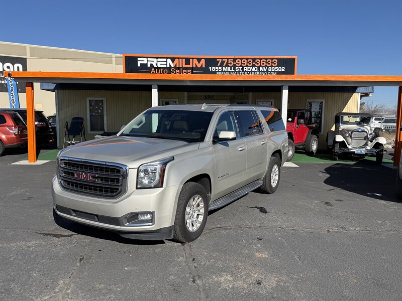 2017 GMC Yukon XL SLT  