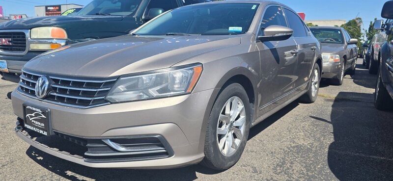 2016 Volkswagen Passat 1.8T S - Photo 1 - Reno, Nv, NV 89502