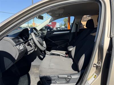 2016 Volkswagen Passat 1.8T S - Photo 4 - Reno, Nv, NV 89502